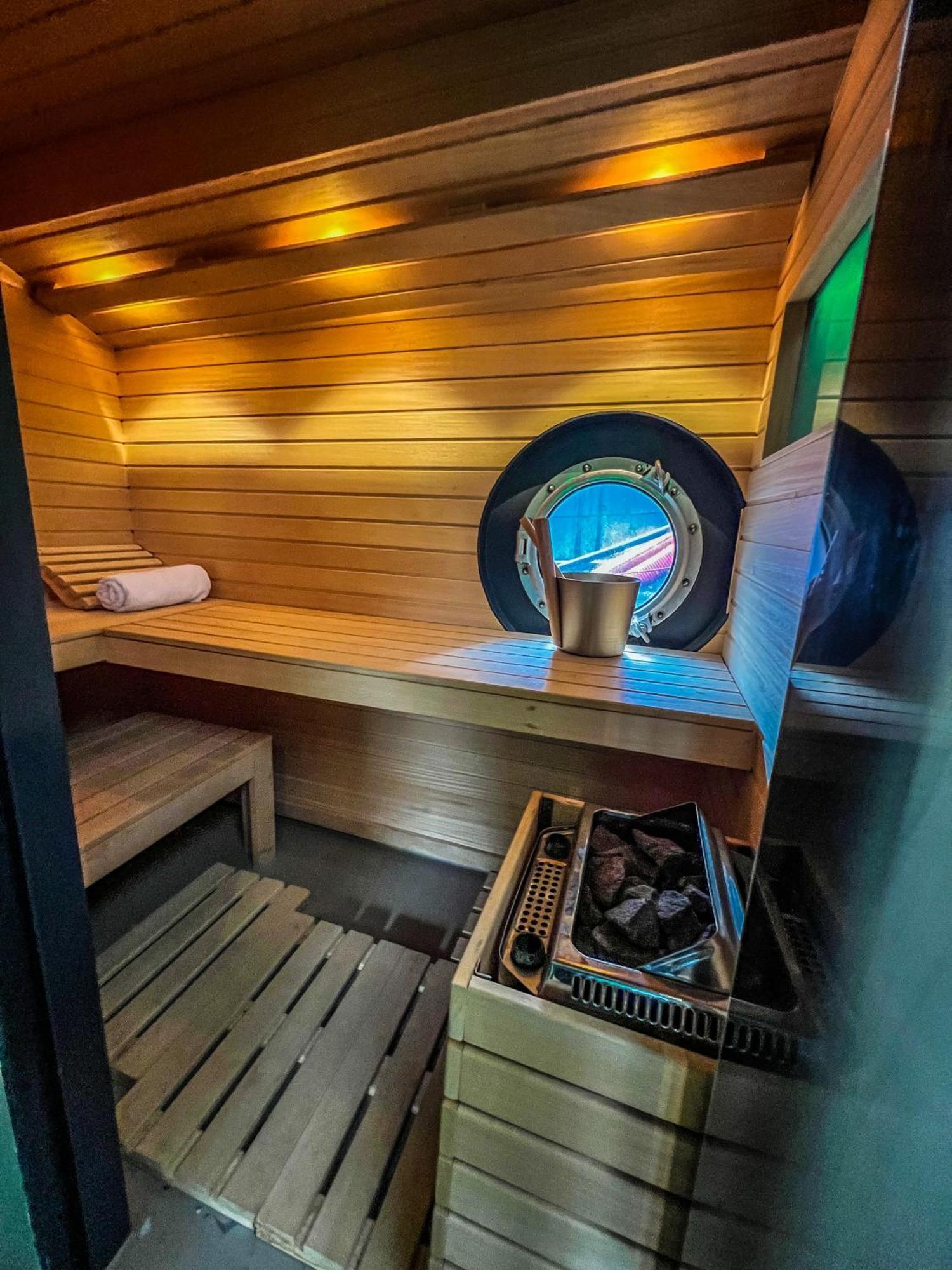 Boat & Boost Amsterdam Bed & Breakfast Eksteriør bilde
